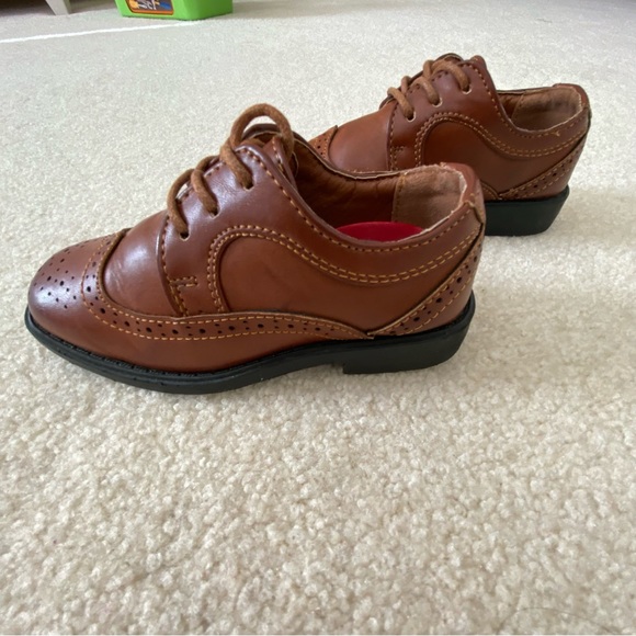 Gently used Josmo toddler brown Oxford shoes size 7 - Picture 6 of 6